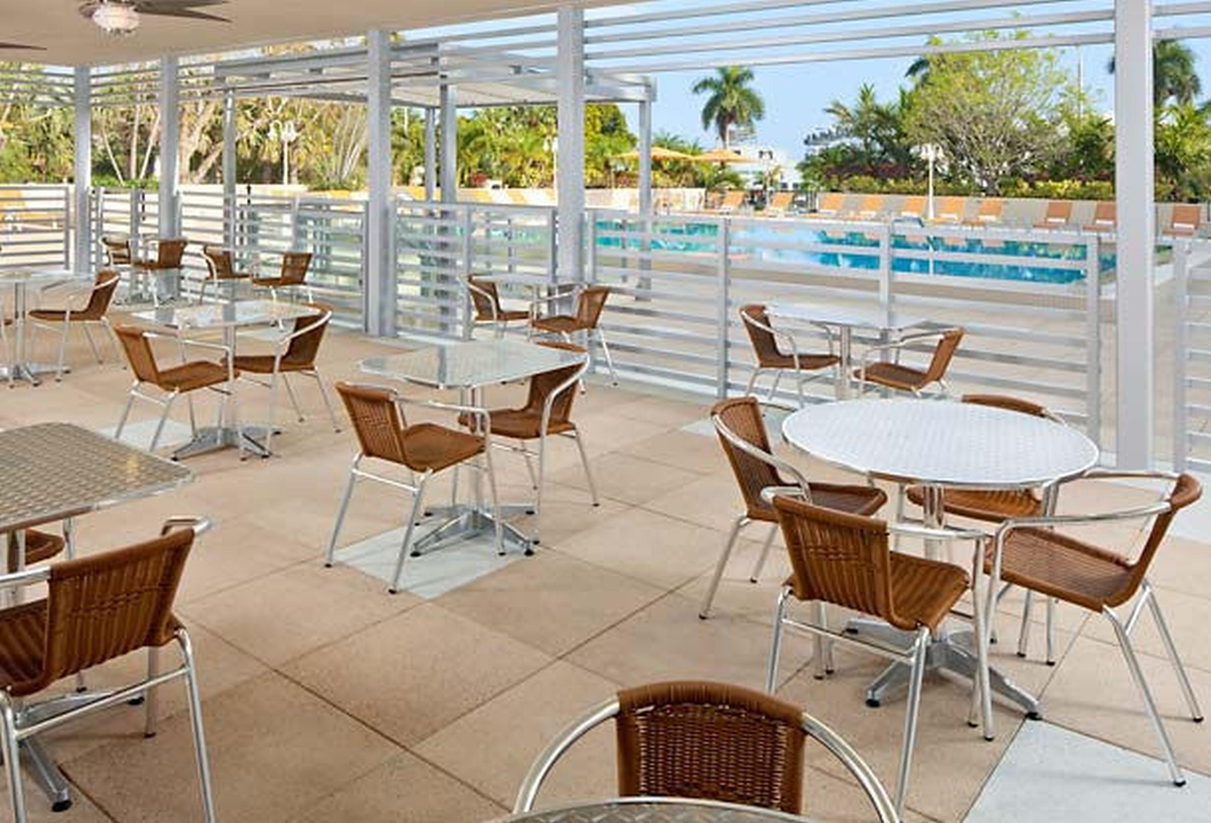 Hotel Courtyard Miami Coconut Grove Exterior foto