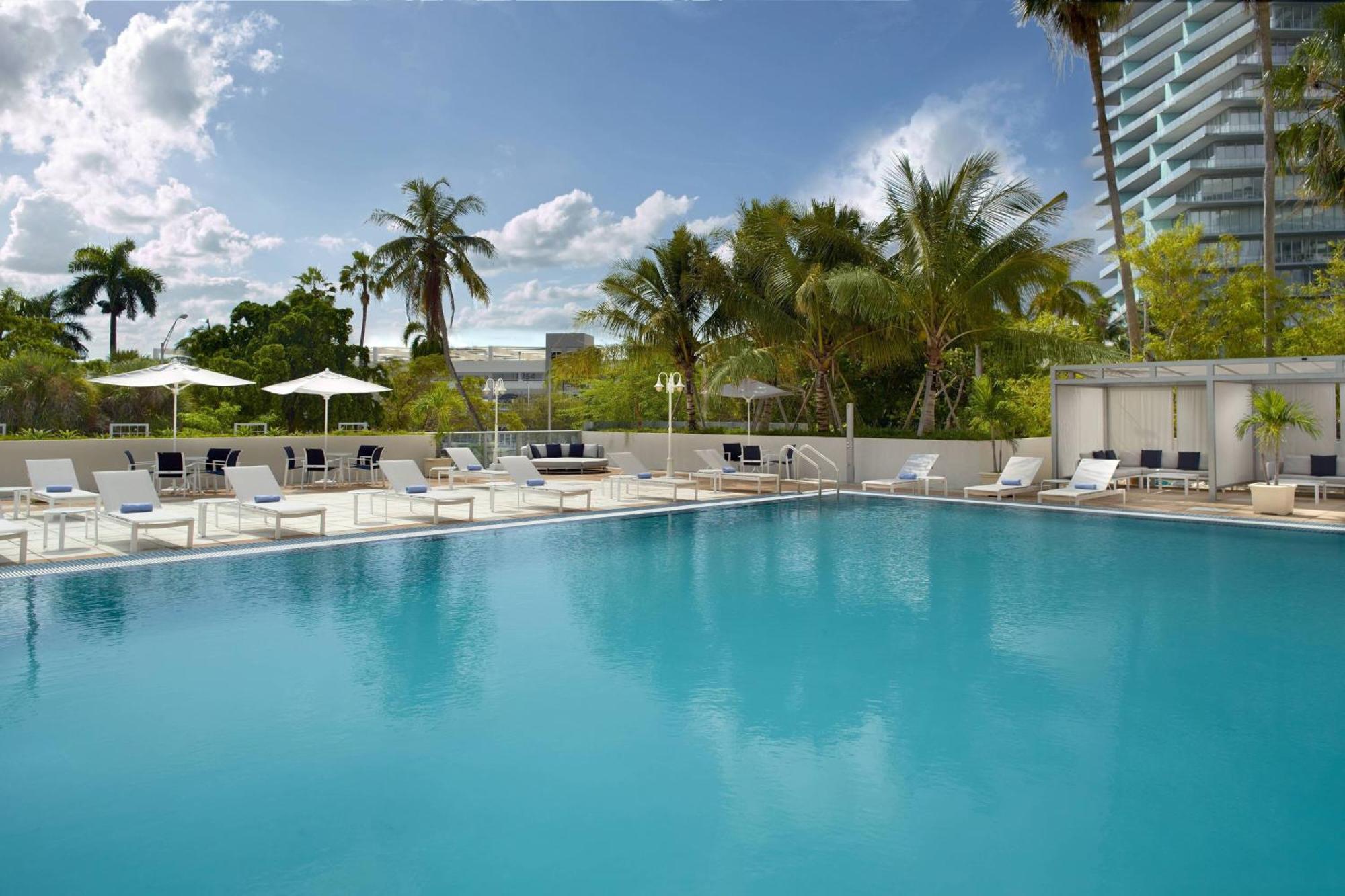 Hotel Courtyard Miami Coconut Grove Exterior foto