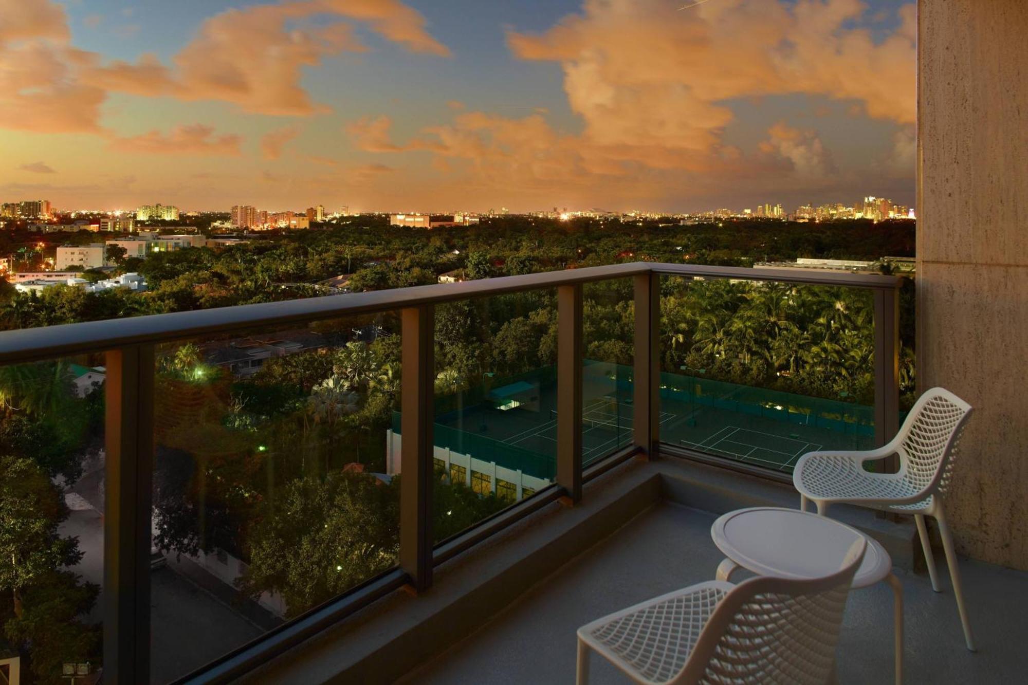 Hotel Courtyard Miami Coconut Grove Exterior foto