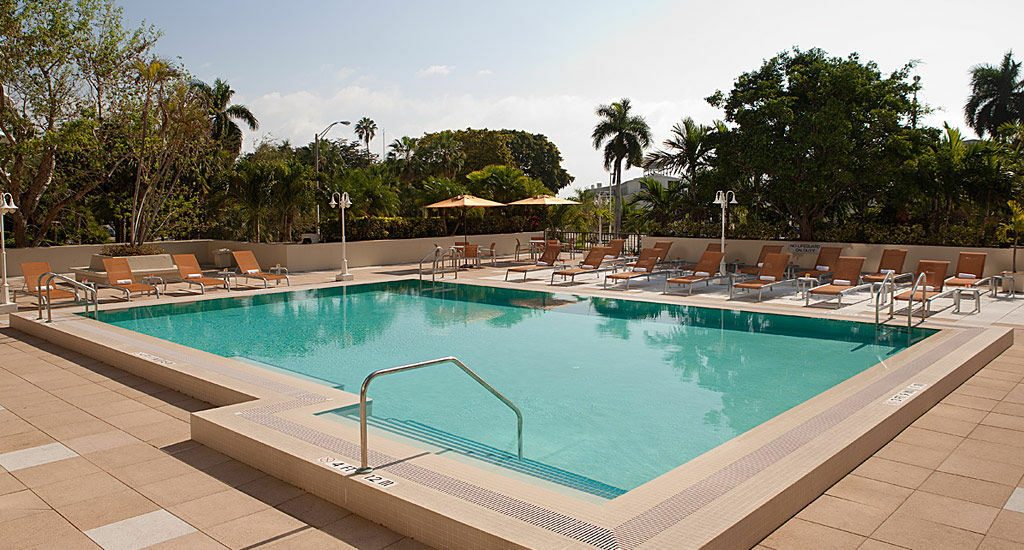 Hotel Courtyard Miami Coconut Grove Exterior foto